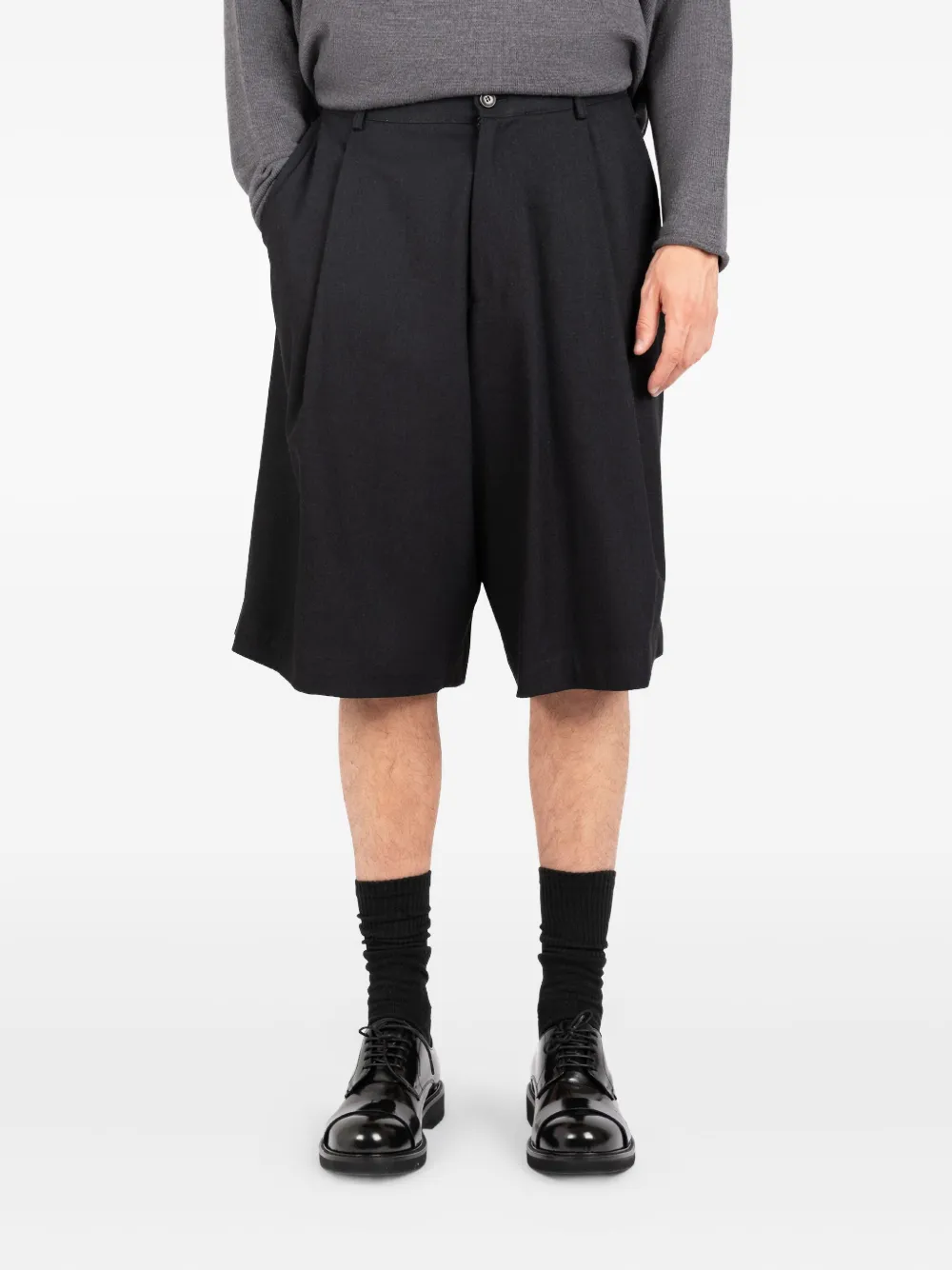 Société Anonyme pleated pocketed tailored shorts Zwart