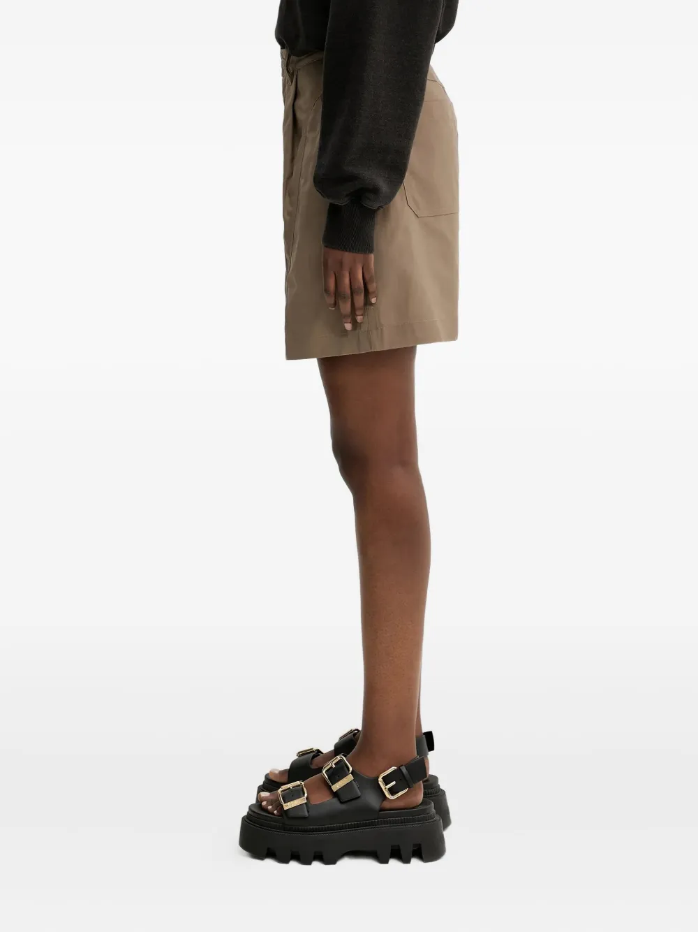 Fjall Raven Pleated Tailored Shorts In Brown