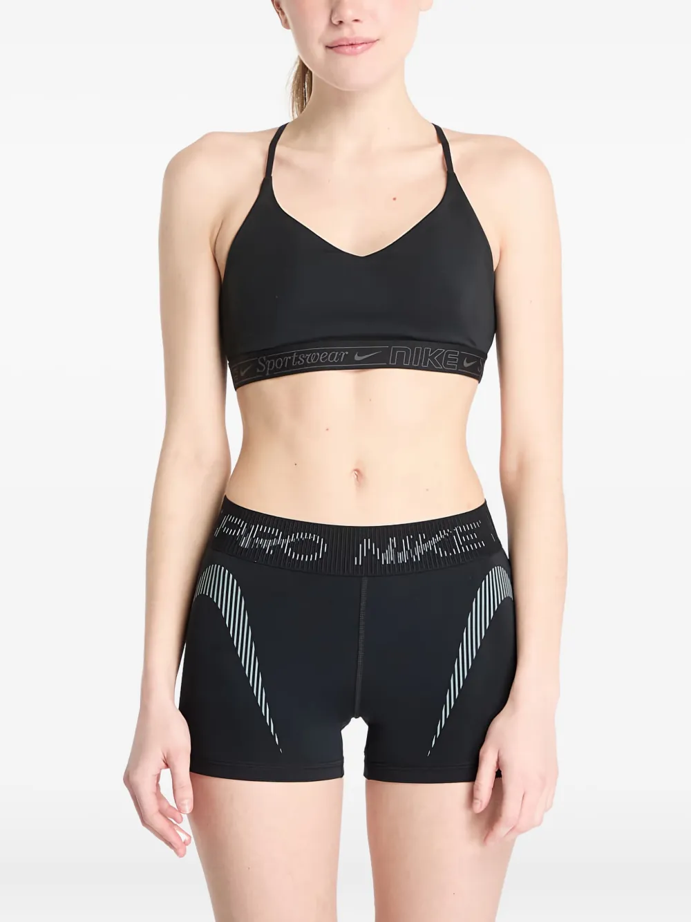 Nike padded adjustable sports bra Zwart