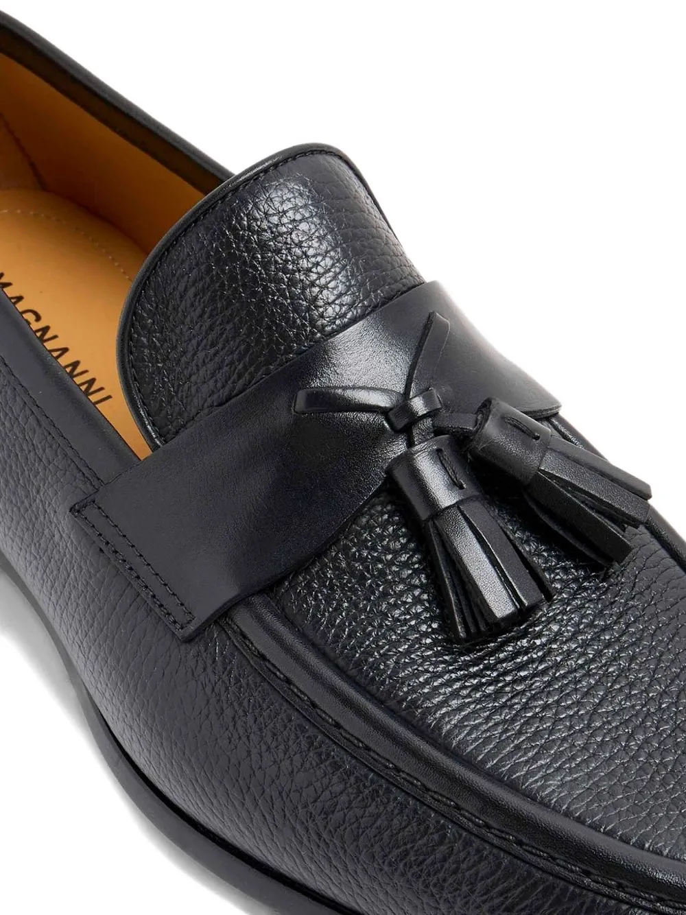 Magnanni tassel leather loafers Black