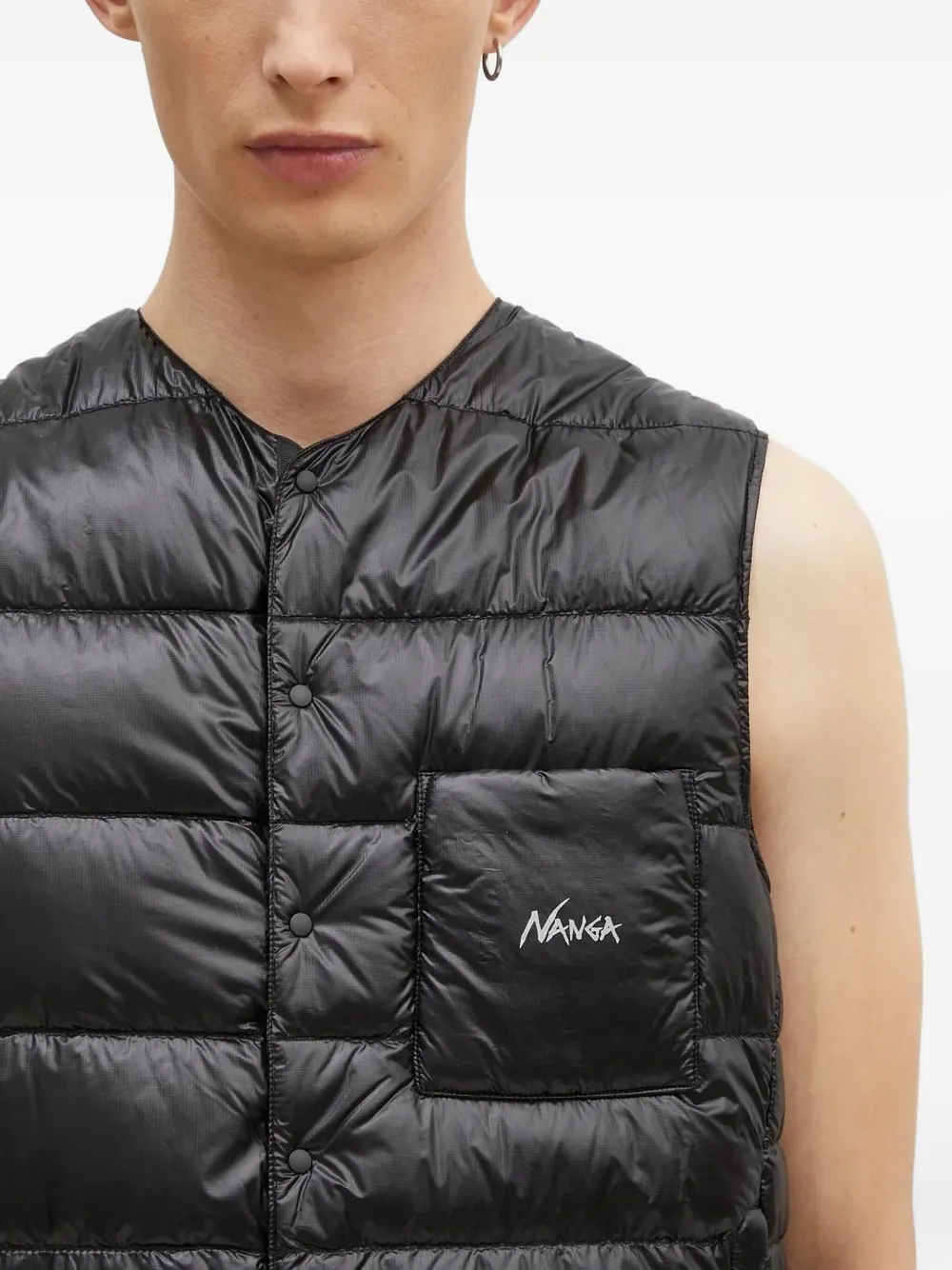 NANGA quilted sleeveless gilet Zwart