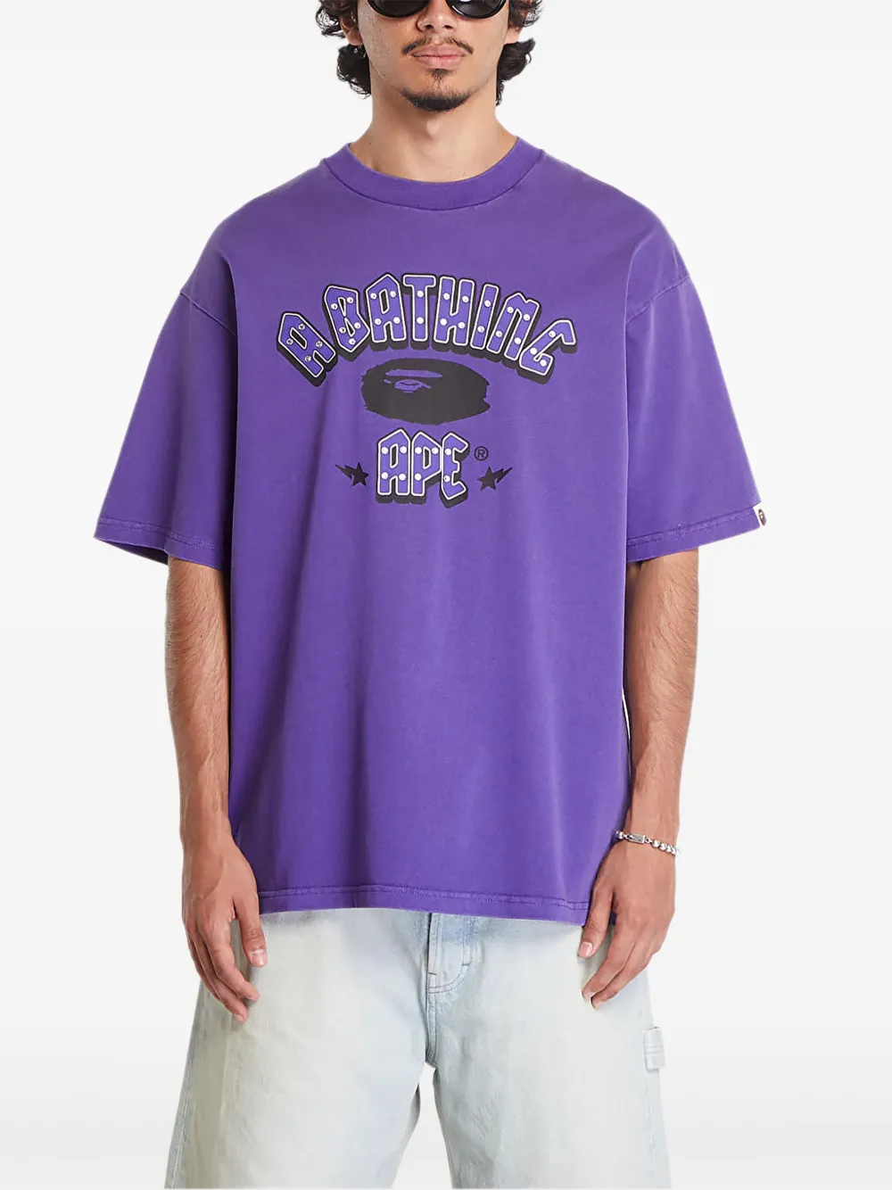 A BATHING APE T-shirt met logo van stras Paars