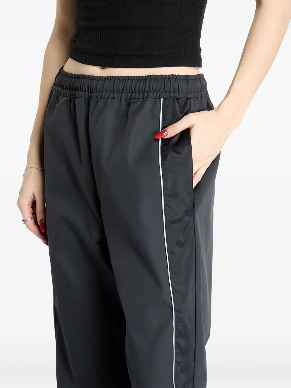 Nike Side-stripe Sweatpants In Black
