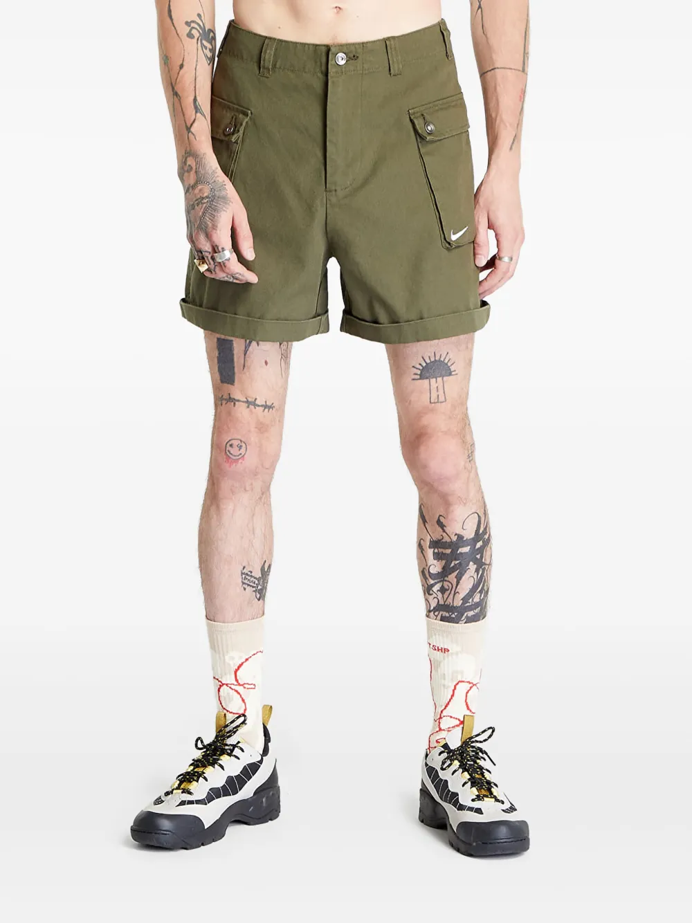 Nike Life Men's カーゴショーツ - グリーン Nike Life Men's カーゴショーツ - グリーン