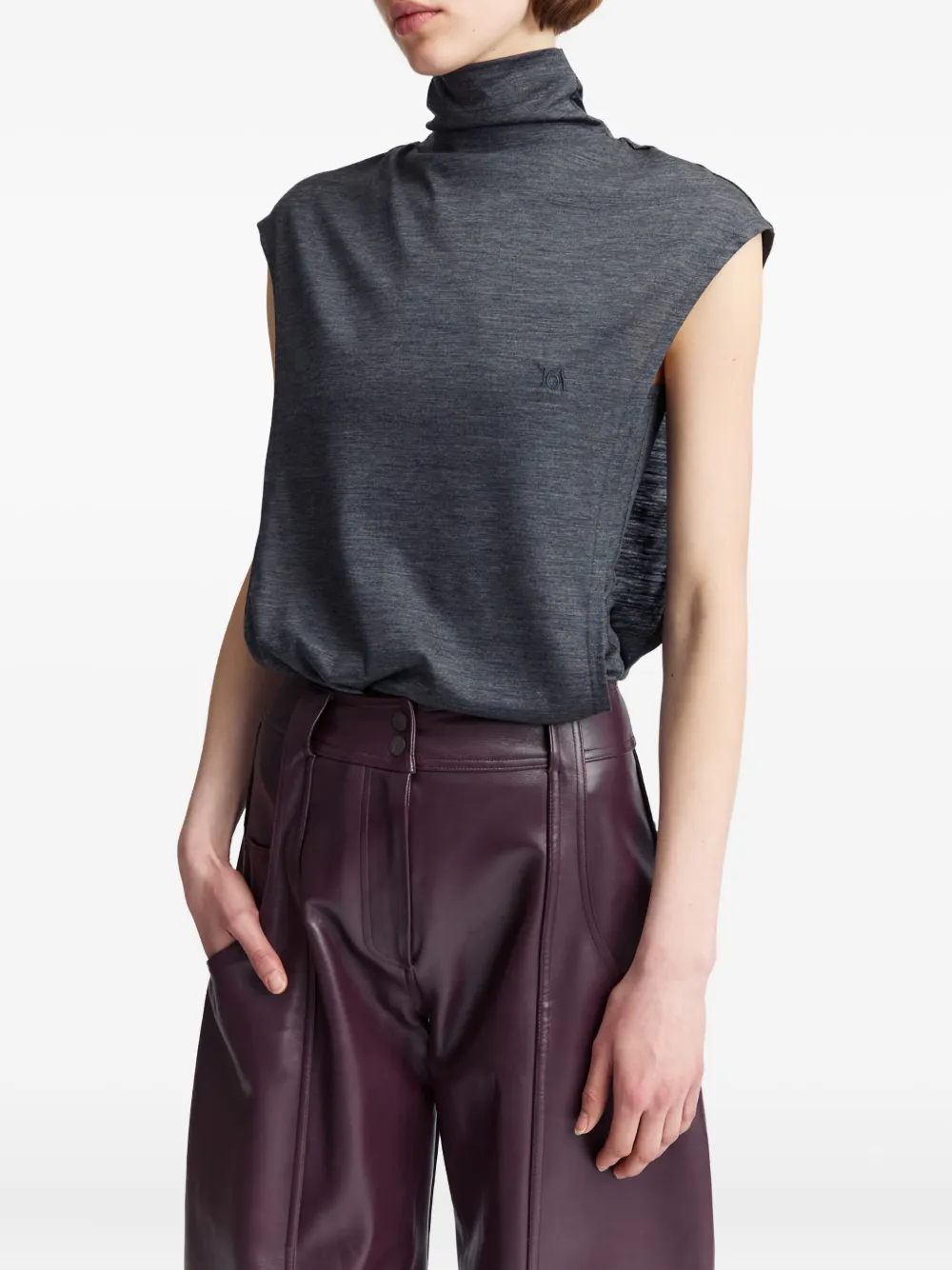16arlington Ovica Sleeveless Top In Gray