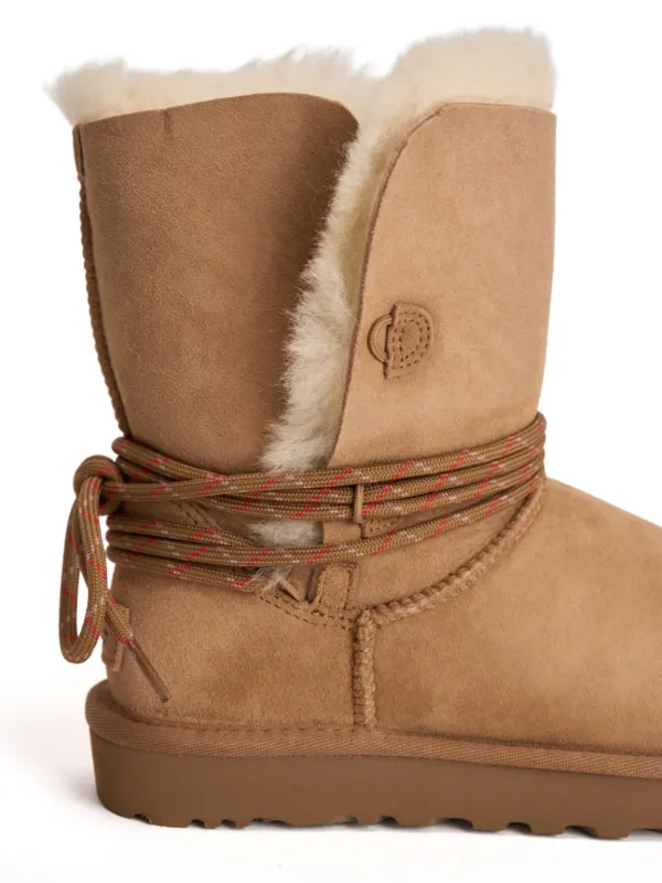 UGG logo-detail Shearling Boots | Brown | FARFETCH