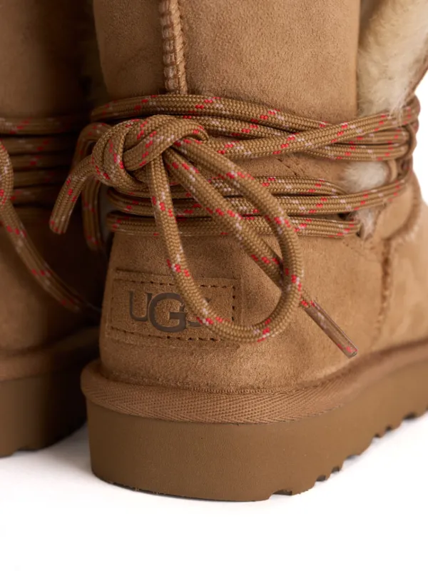 UGG logo-detail Shearling Boots | Brown | FARFETCH