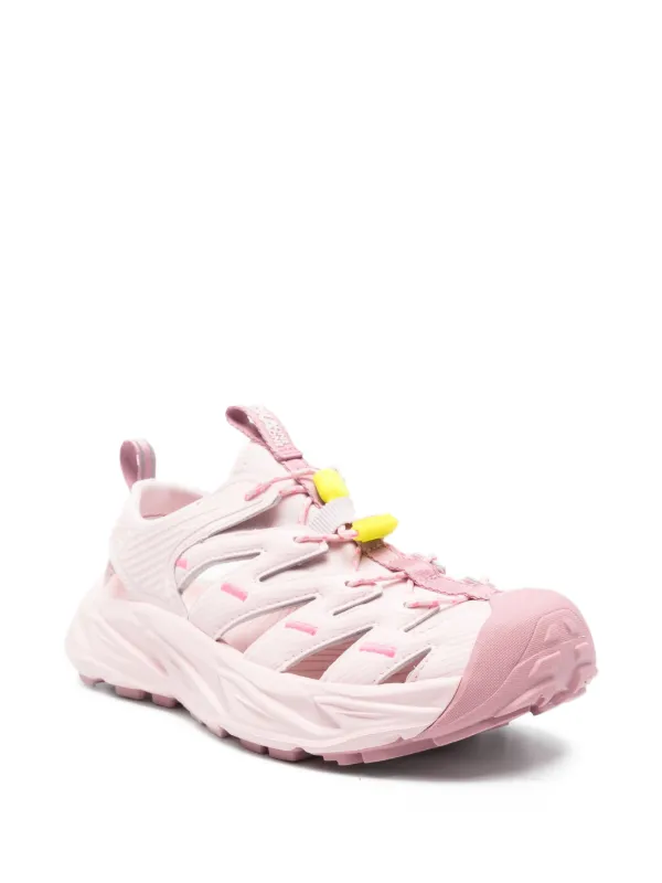 HOKA Hopara テクスチャード サンダル | ピンク | FARFETCH JP