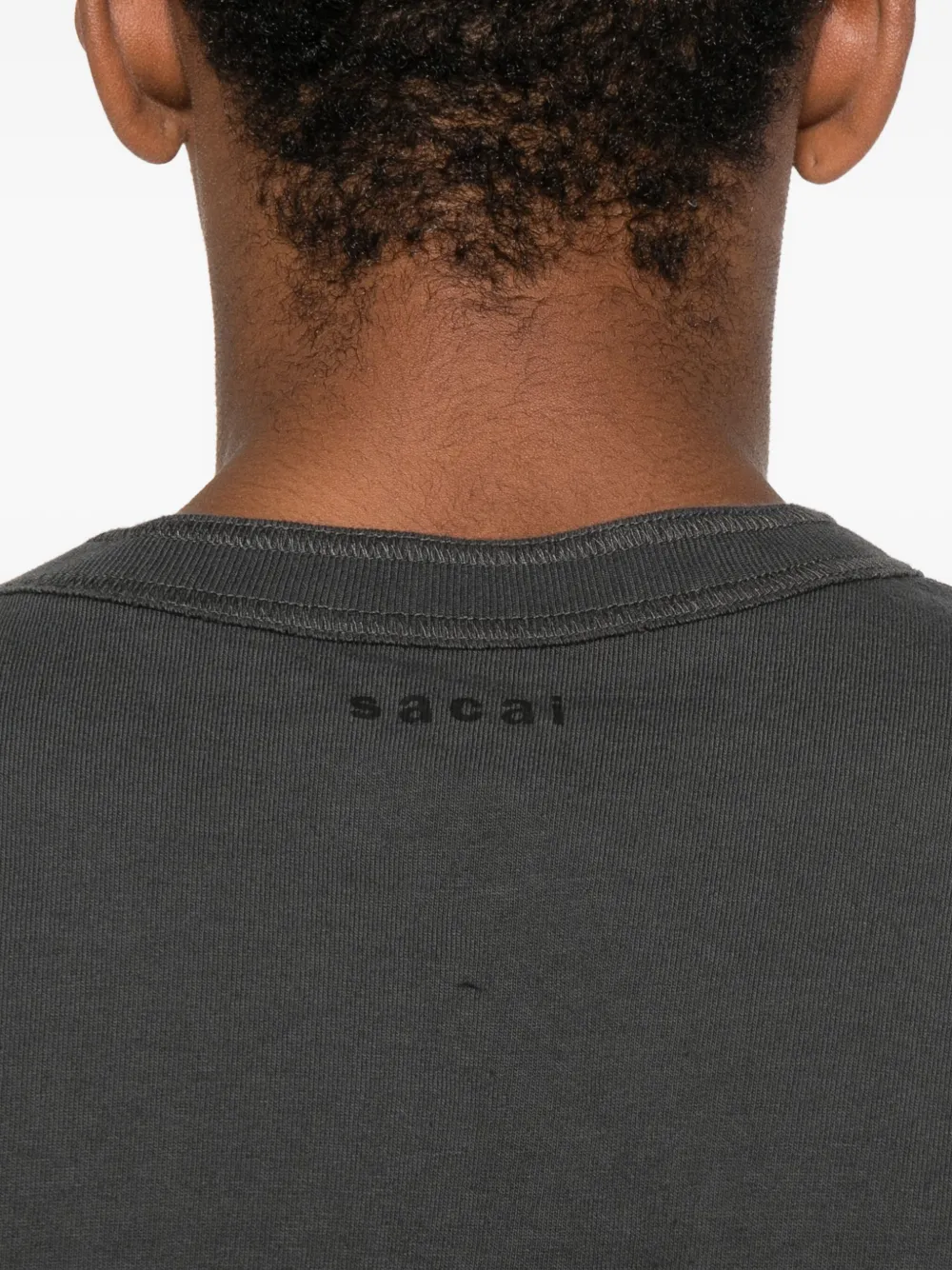 sacai patch-pocket T-shirt Grijs