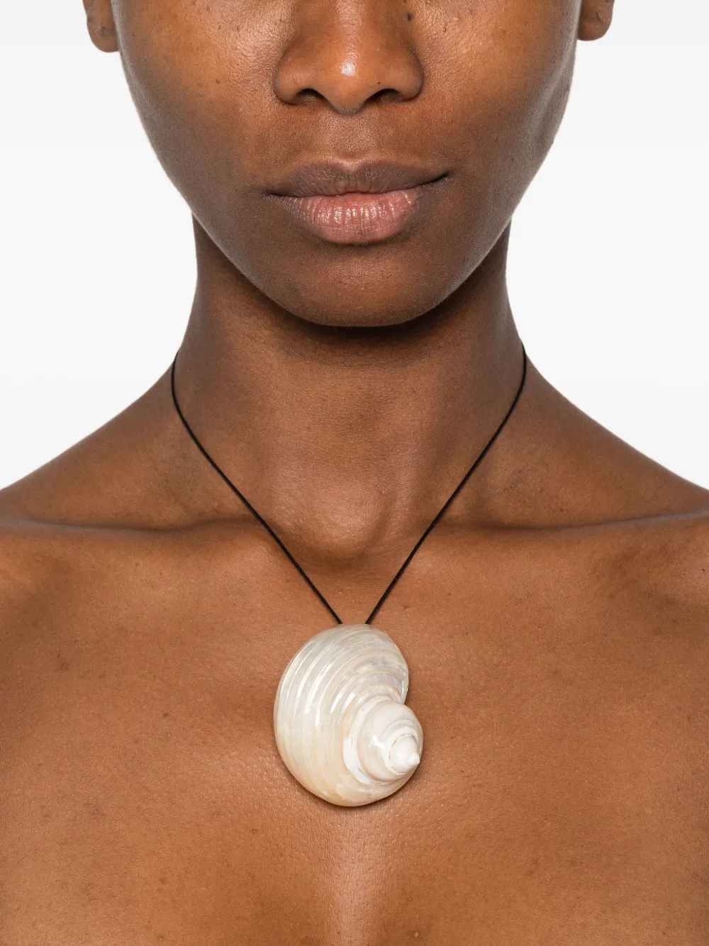 Heaven Mayhem Halsketting met schelphanger - Zwart