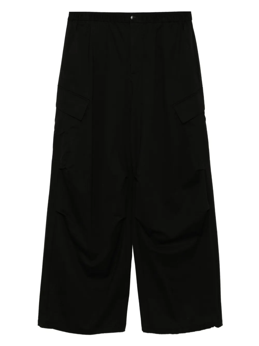 wide-leg cargo trousers