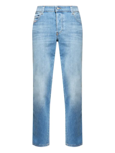 Diesel logo-plaque jeans