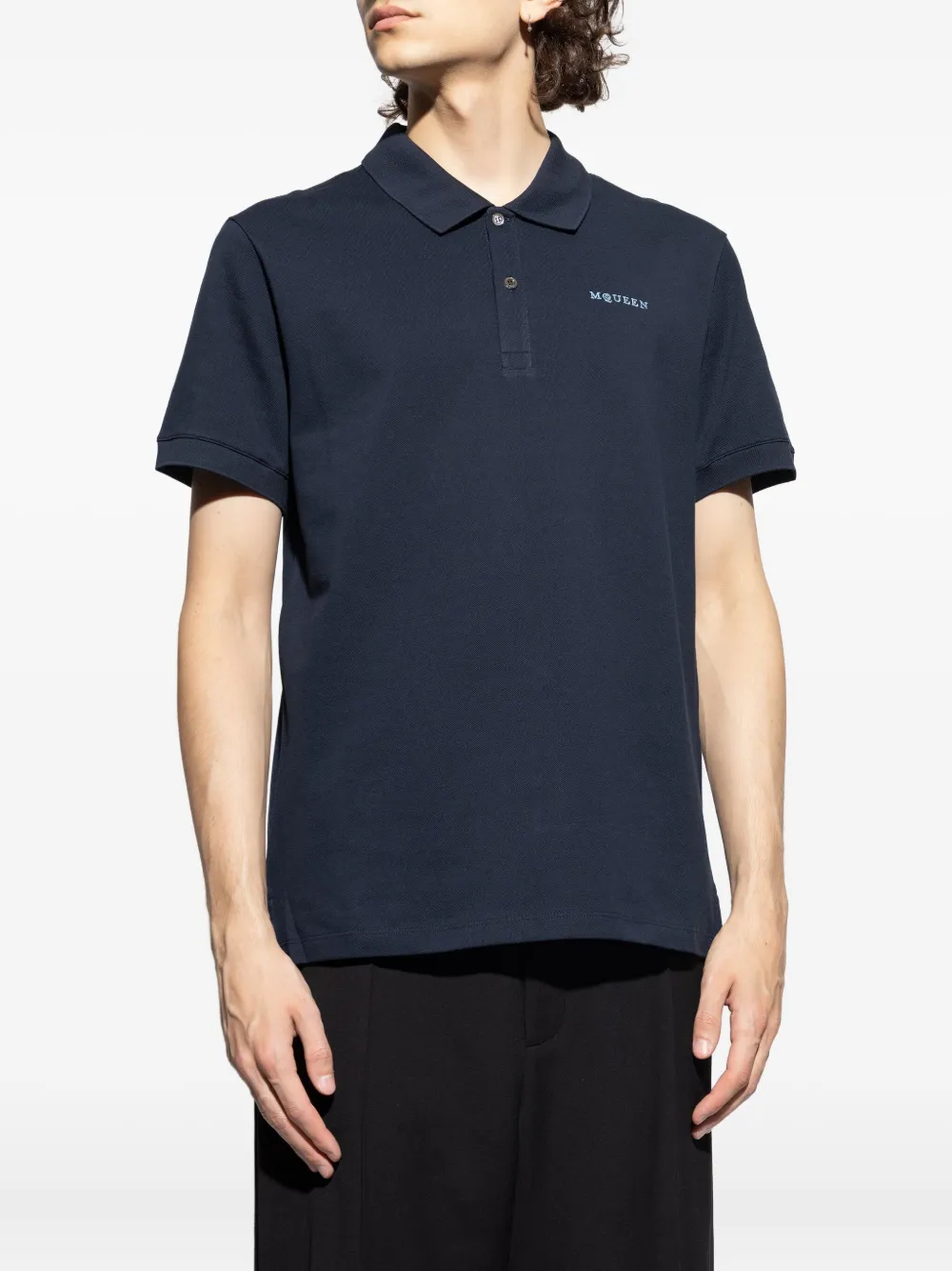 Alexander McQueen logo-embroidered polo shirt Blauw