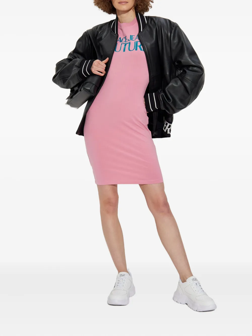 Versace Jeans Couture logo-print T-shirt dress Roze