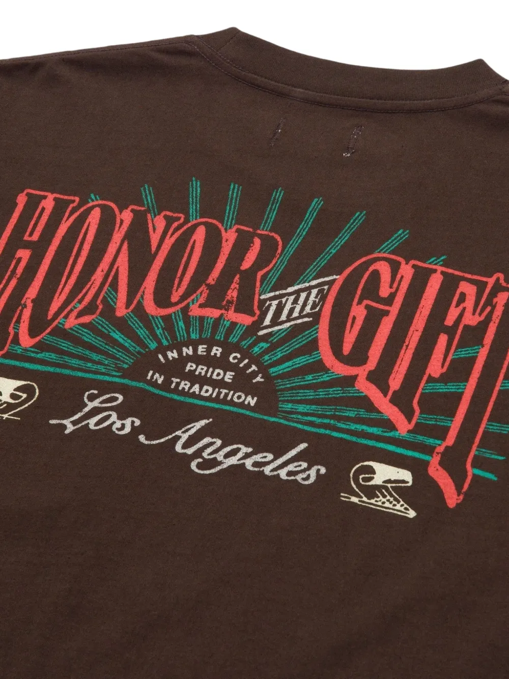 Honor The Gift T-shirt met zakprint Zwart