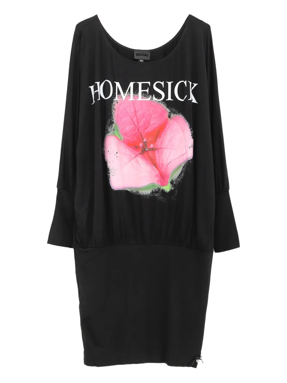 bat-sleeve print dress