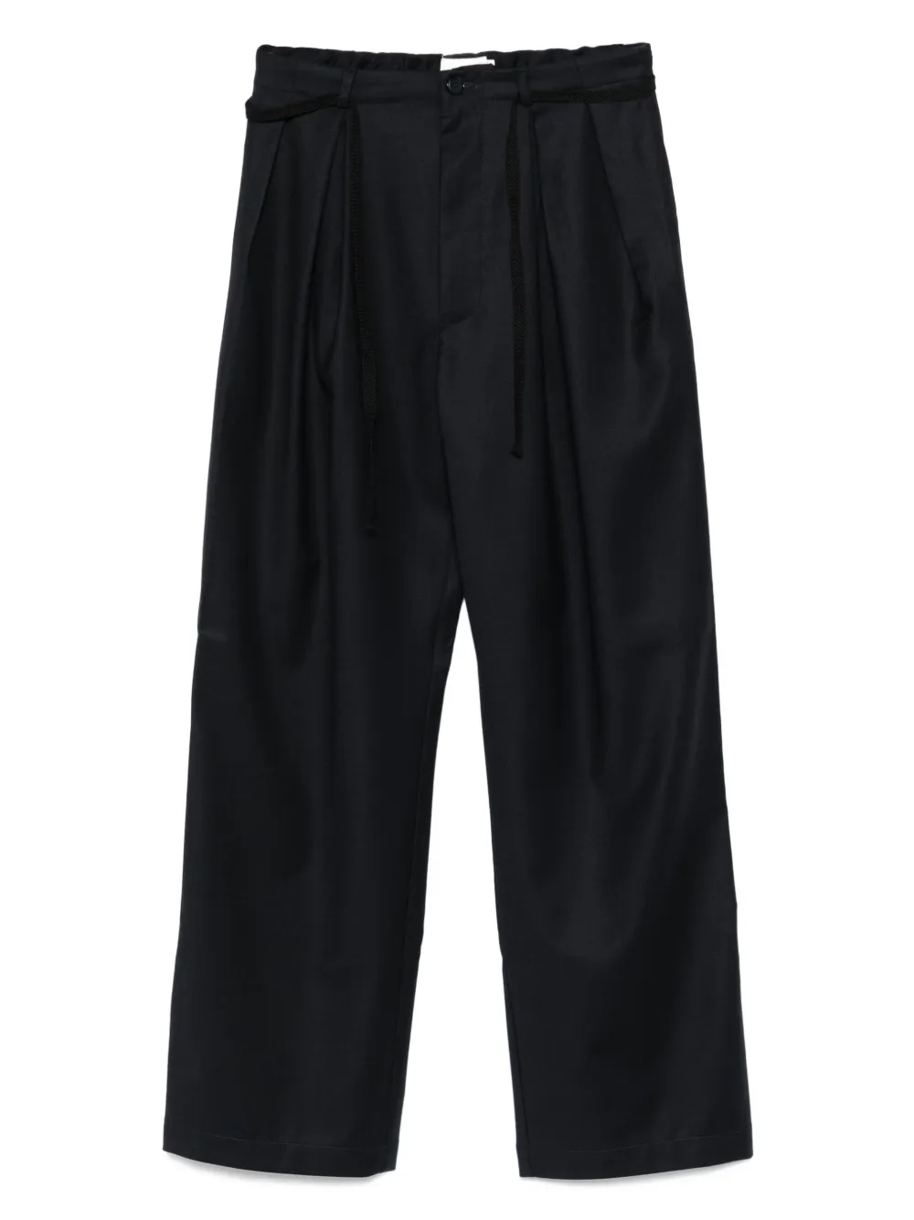 pleated trousers