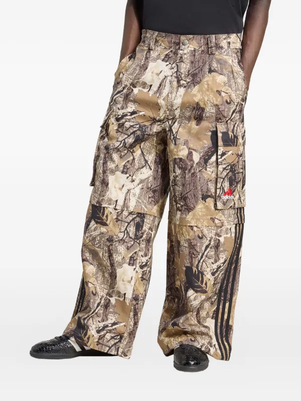 アディダス カーゴパンツ カモフラ ADIDAS CARGO CAMO アディダス オリジナルス リーフ カモフラージュプリント サテン