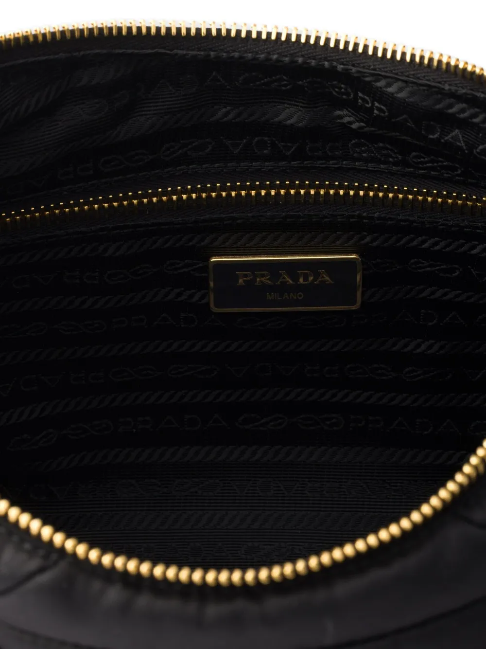 Prada padded logo shoulder bag Zwart