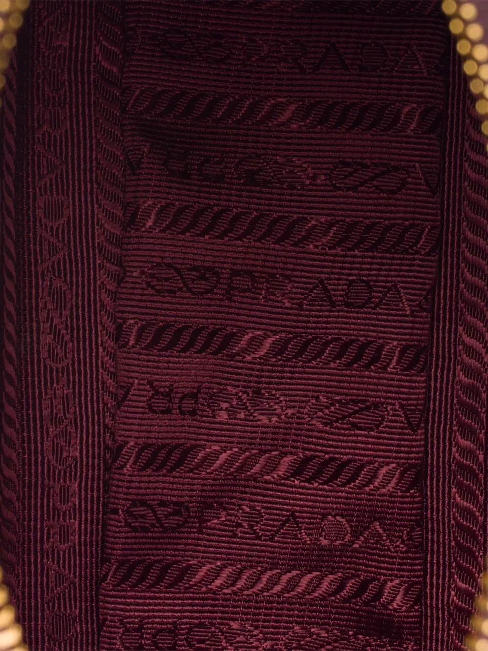 Prada Re-Edition 2005 chain-strap logo-plaque shoulder bag Rood