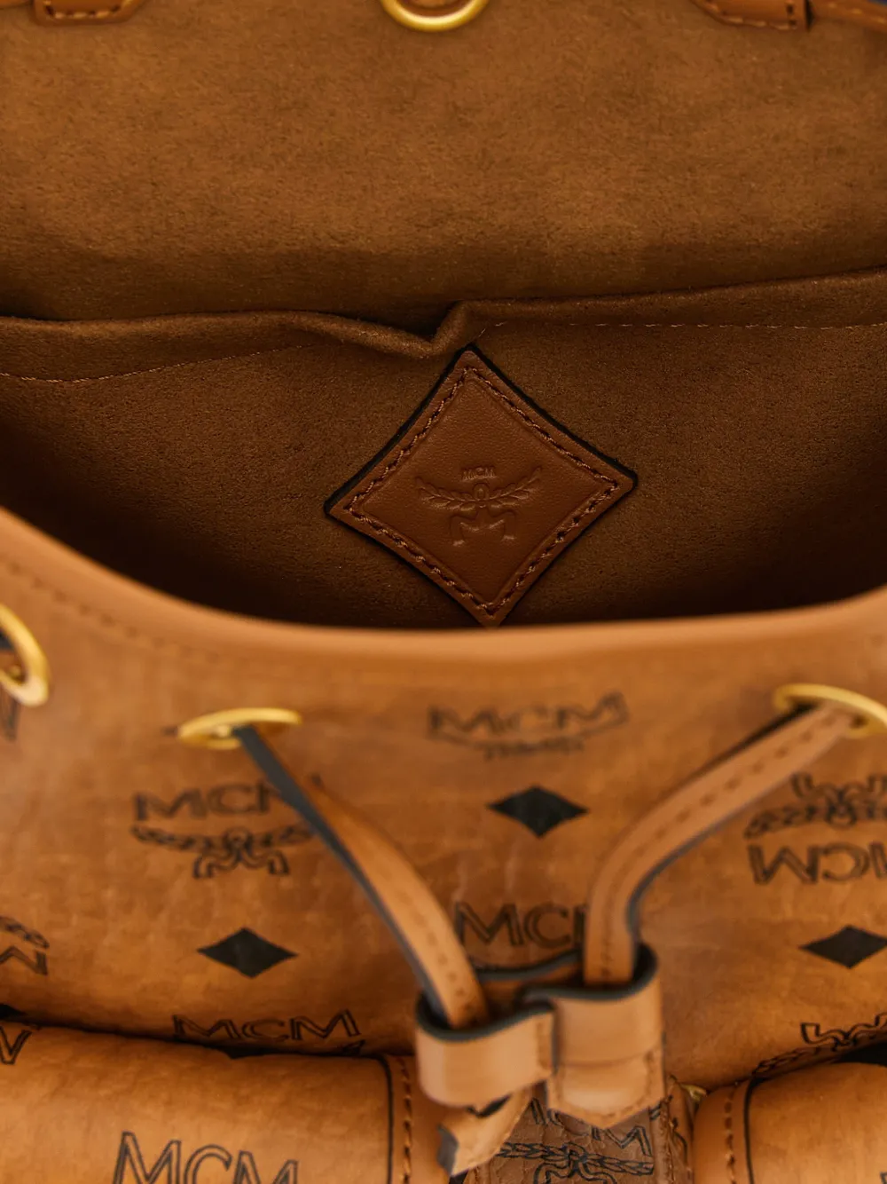 MCM Rugzak met monogram gesp Bruin