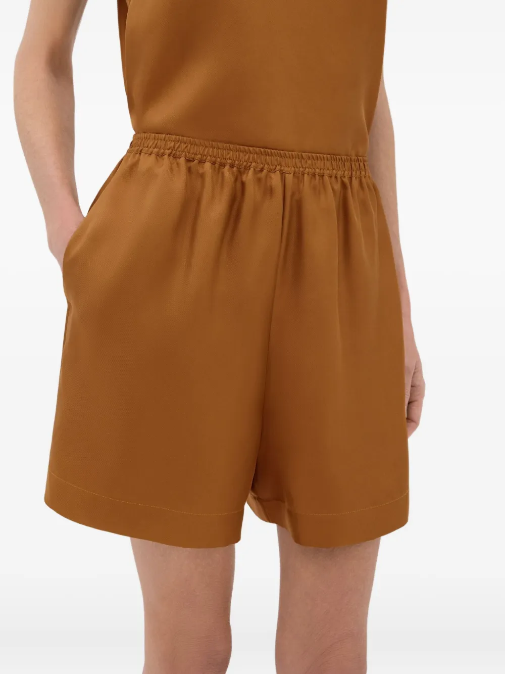 LouLou de Saison Shorts met elastische tailleband Bruin