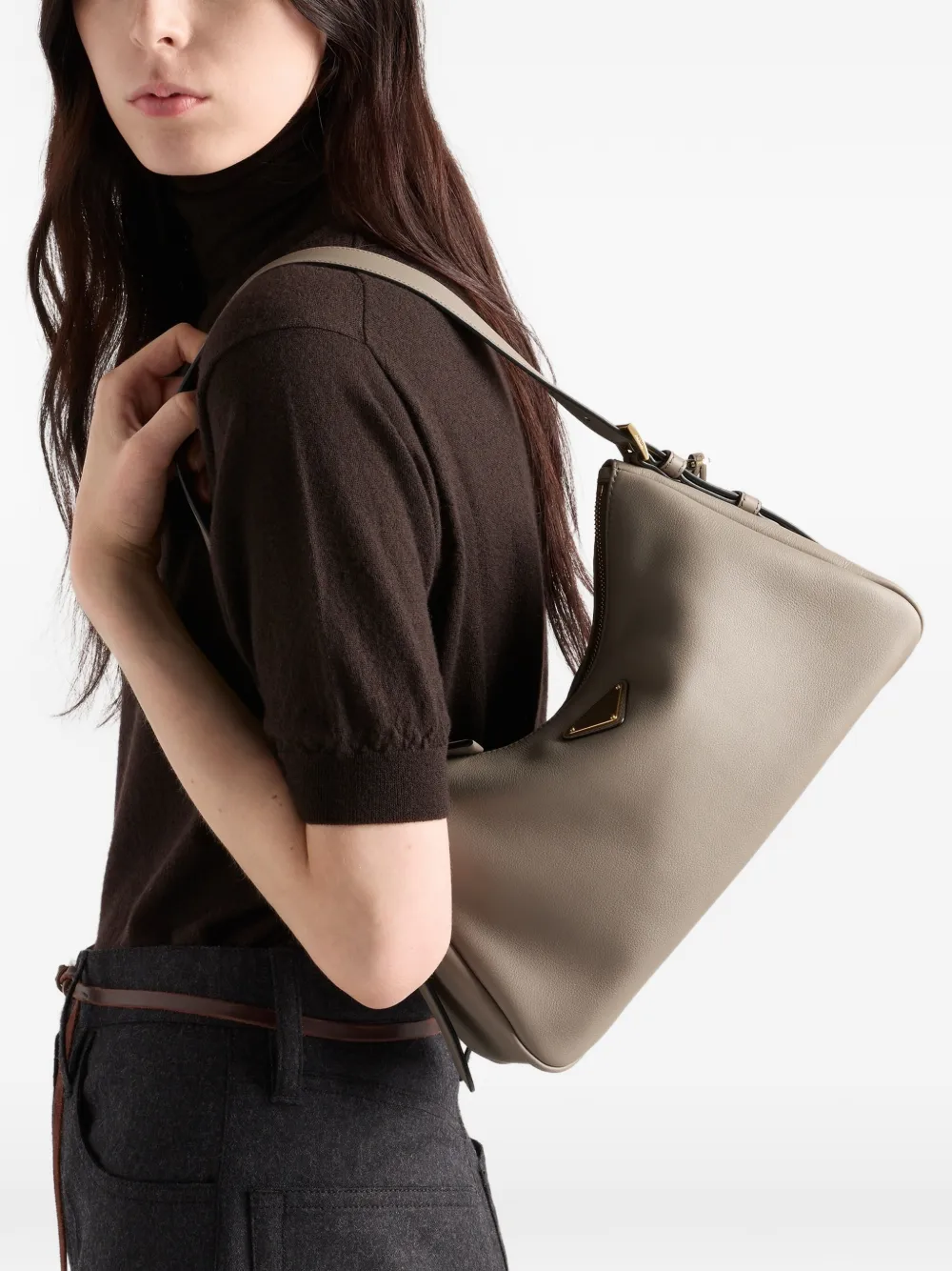 Prada Aimée medium suède schoudertas Grijs
