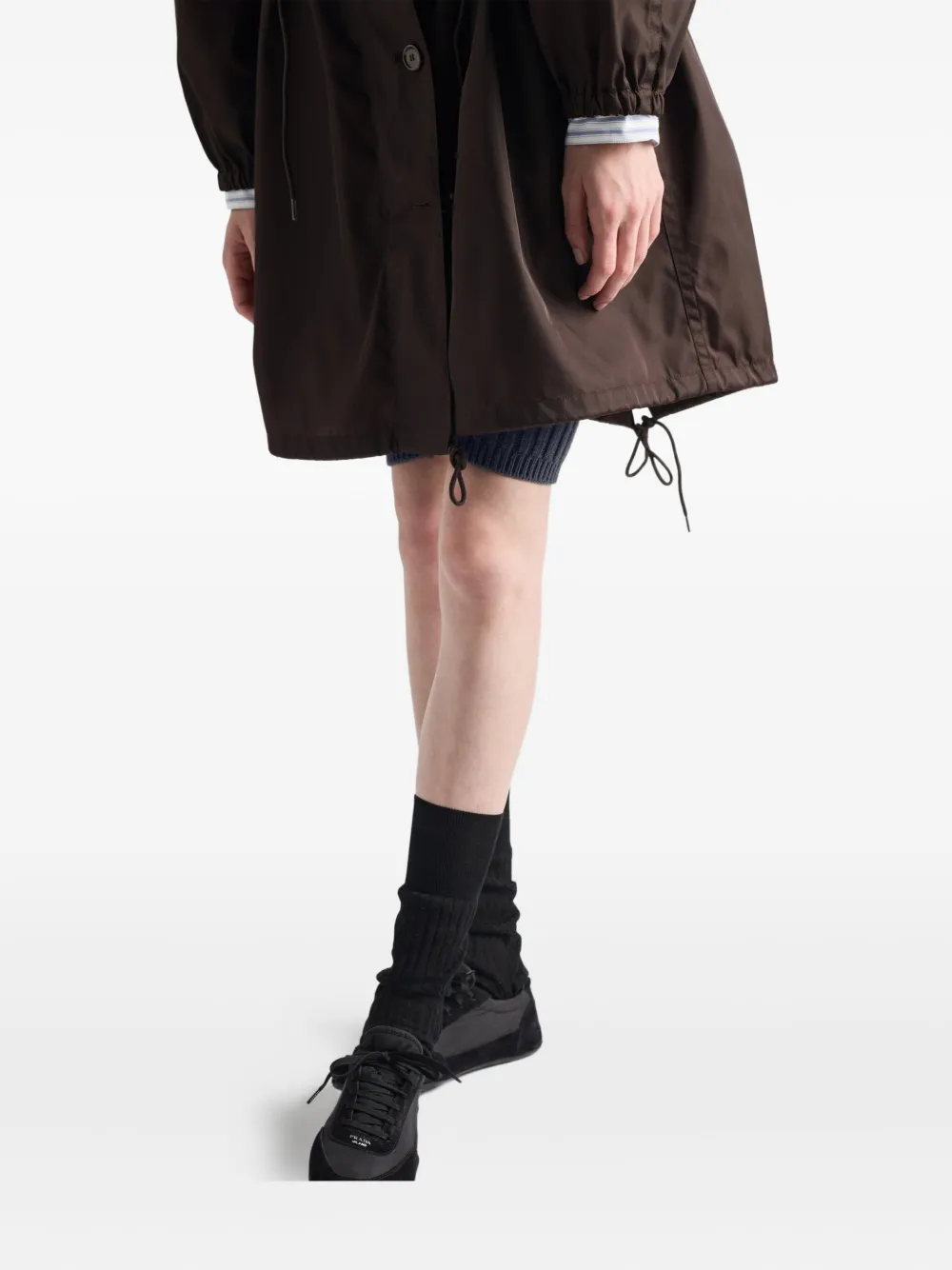 Prada Regenjas met trekkoordtaille Bruin