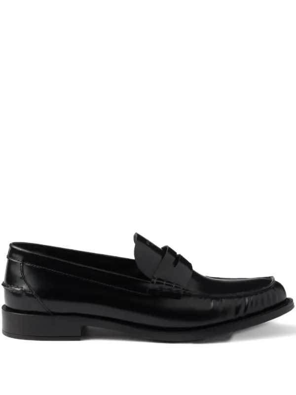 Prada ブラッシュドレザーローファー | ブラック | FARFETCH JP
