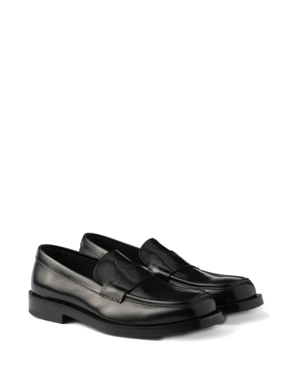 Prada レザーローファー | ブラック | FARFETCH JP