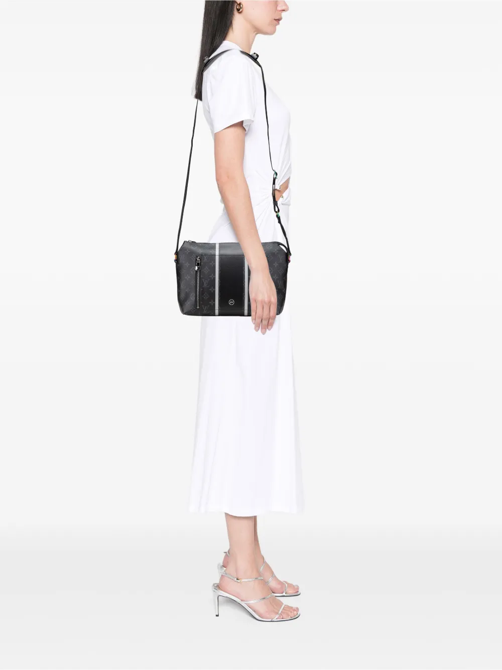 Louis Vuitton Pre-Owned 2017 Fragment Monogram Eclipse Flash Apollo Messenger PM crossbody bag | Pre-Owned | Image 2