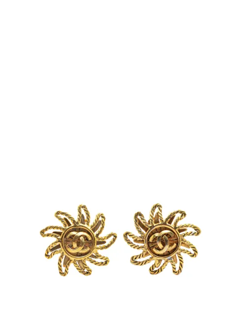 CHANEL Pre-Owned 1994 Gold Plated CC Sun Clip on Earrings costume earrings