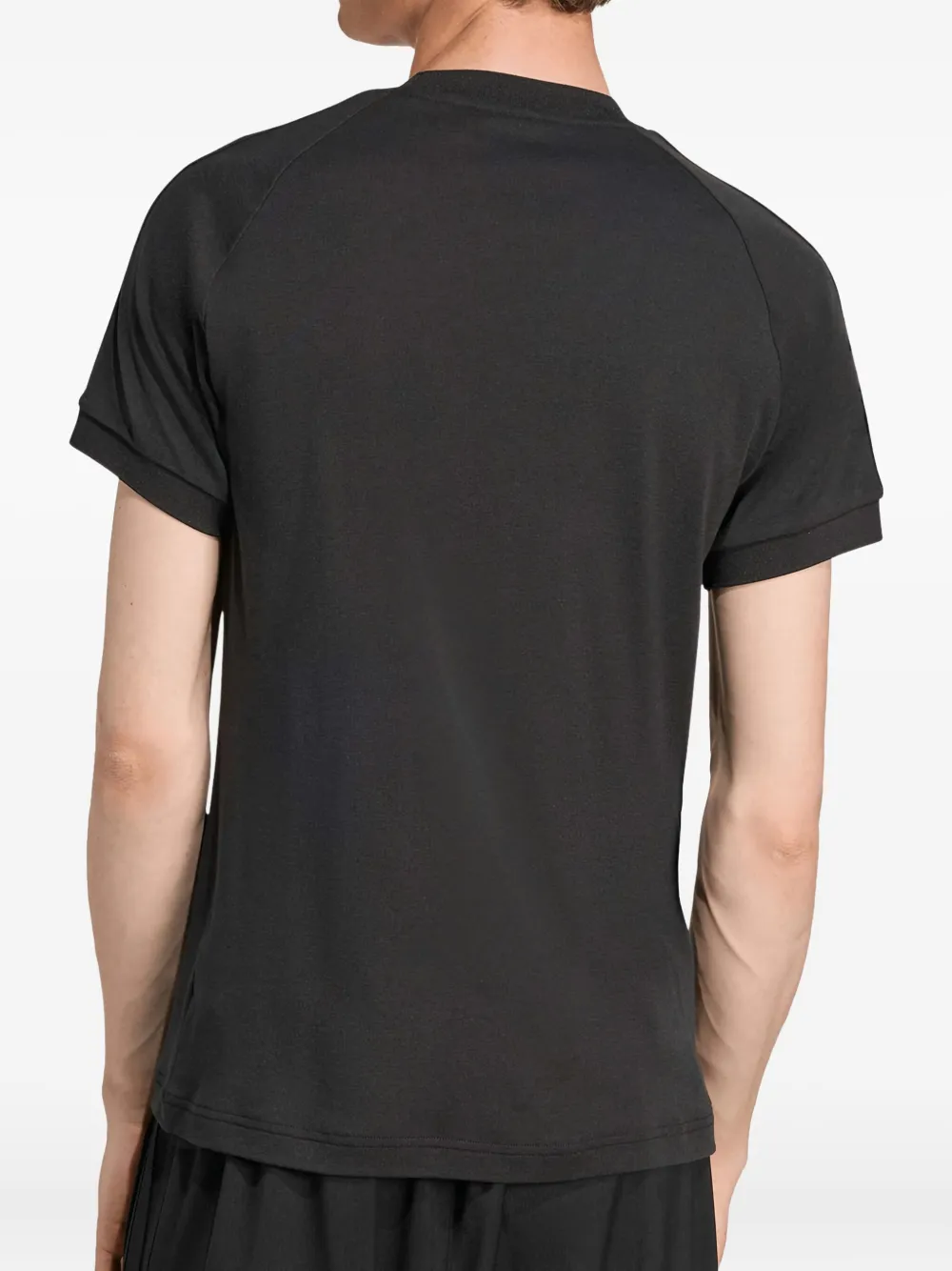 adidas T-shirt met raglan mouwen Zwart
