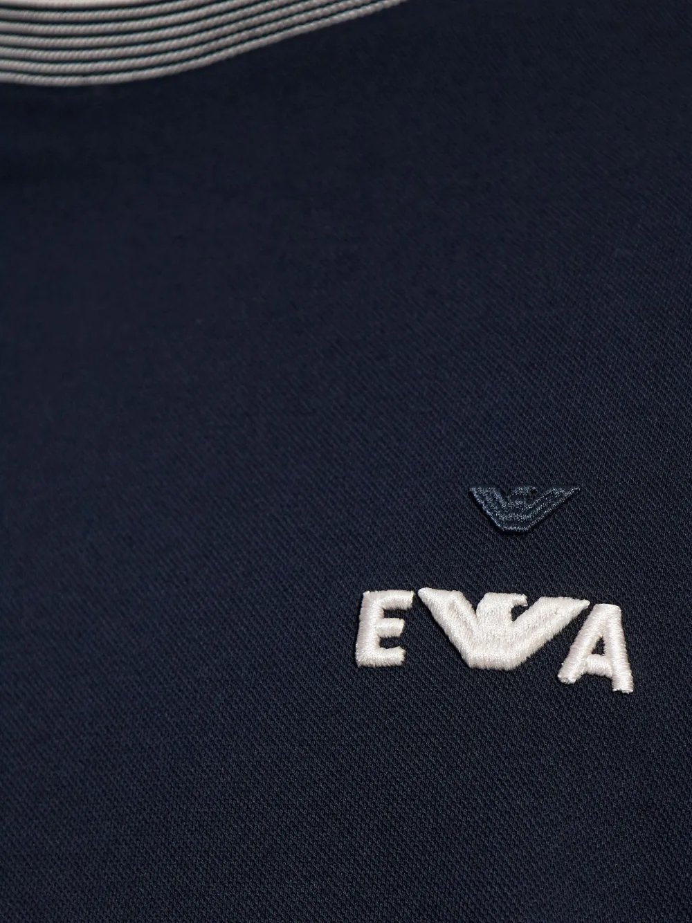 Emporio Armani T-shirt met geribbelde kraag en logo Blauw