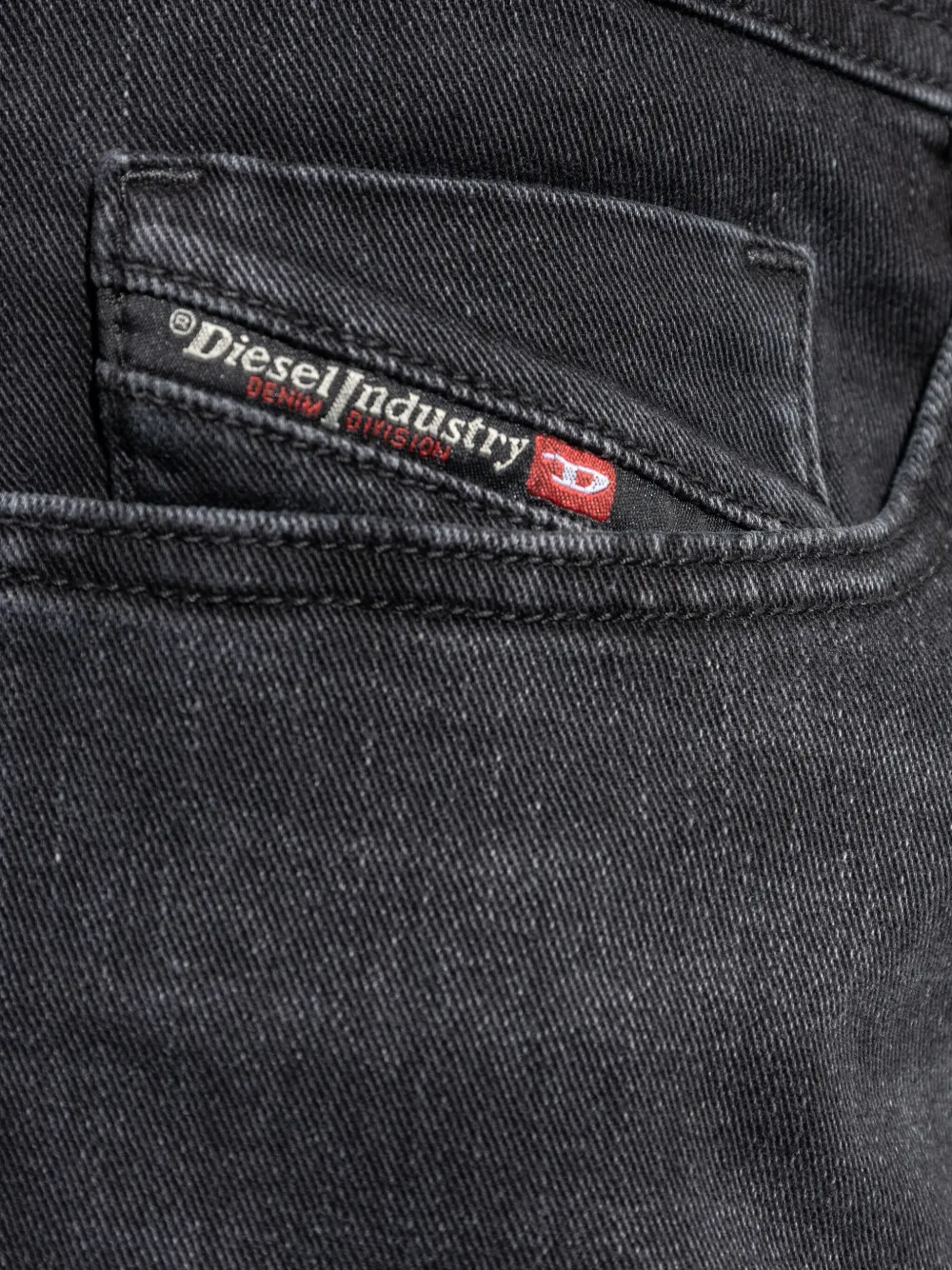 Diesel 1979 Slenker jeans met vervaagd effect Zwart