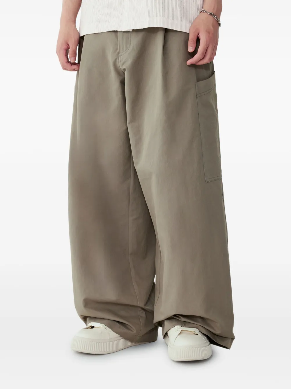 Studio Tomboy Pleated Cargo Trousers In Green