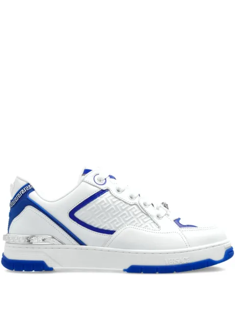 Versace Sneakers mit Greca-Muster