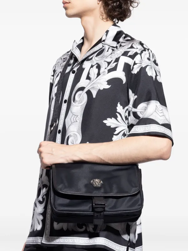 Versace ラ メドゥーサ メッセンジャーバッグ | ブラック | FARFETCH JP