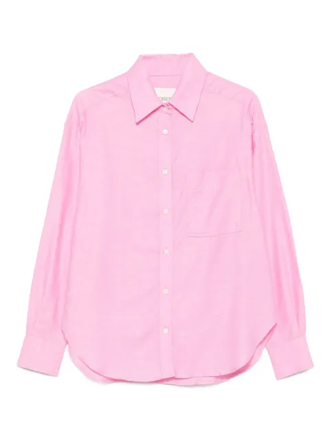 Closed long-sleeved shirt