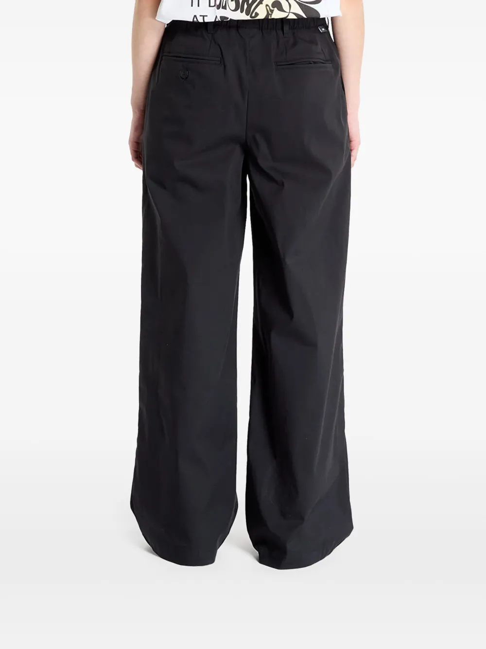 New Balance Boylston geplooide broek Zwart