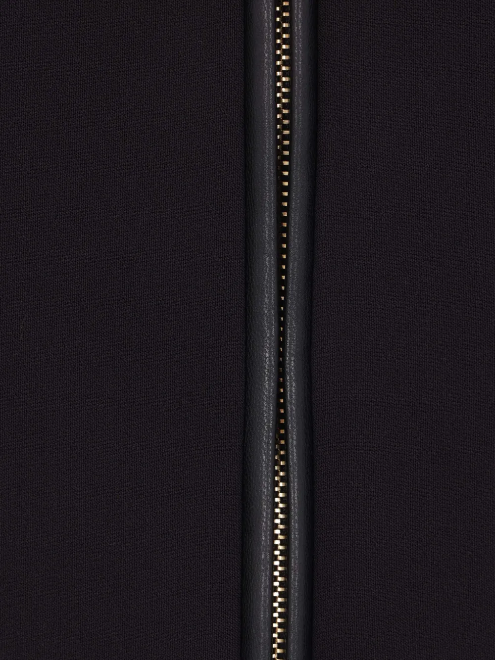 Elisabetta Franchi Lightweight Crepe Skirt With Black Zip In Black
