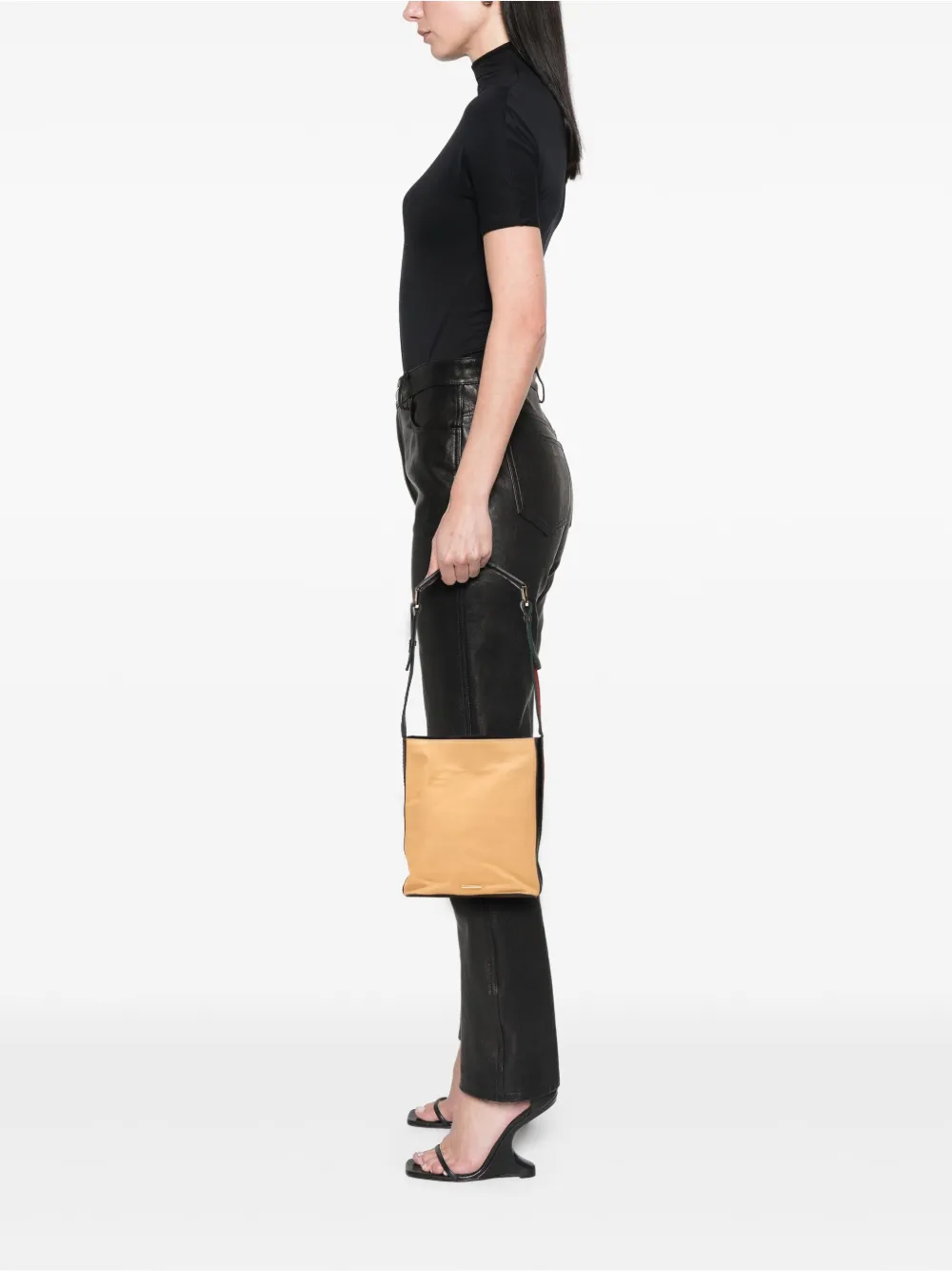Gucci Pre-Owned 2000-2015 Canvas Web shoulder bag | Pre-Owned | Image 2