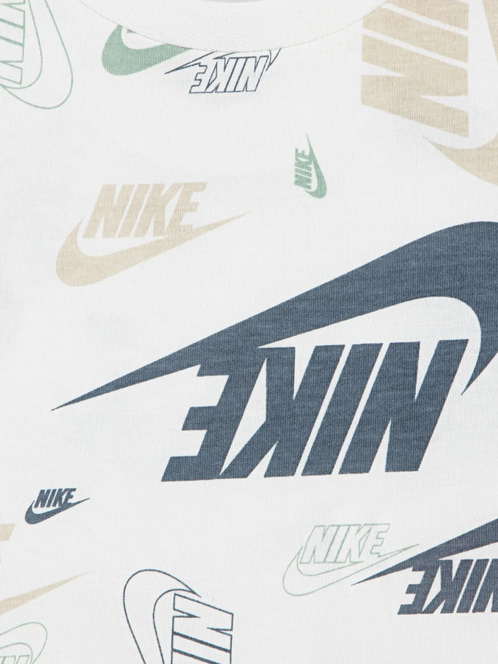 Nike Kids Twee paar shorts met logoprint Beige