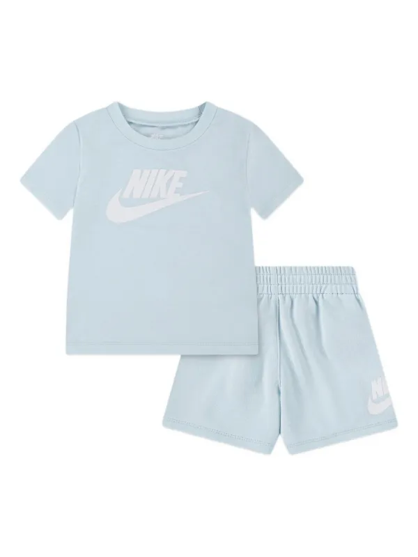 shorts and tshirt nike
