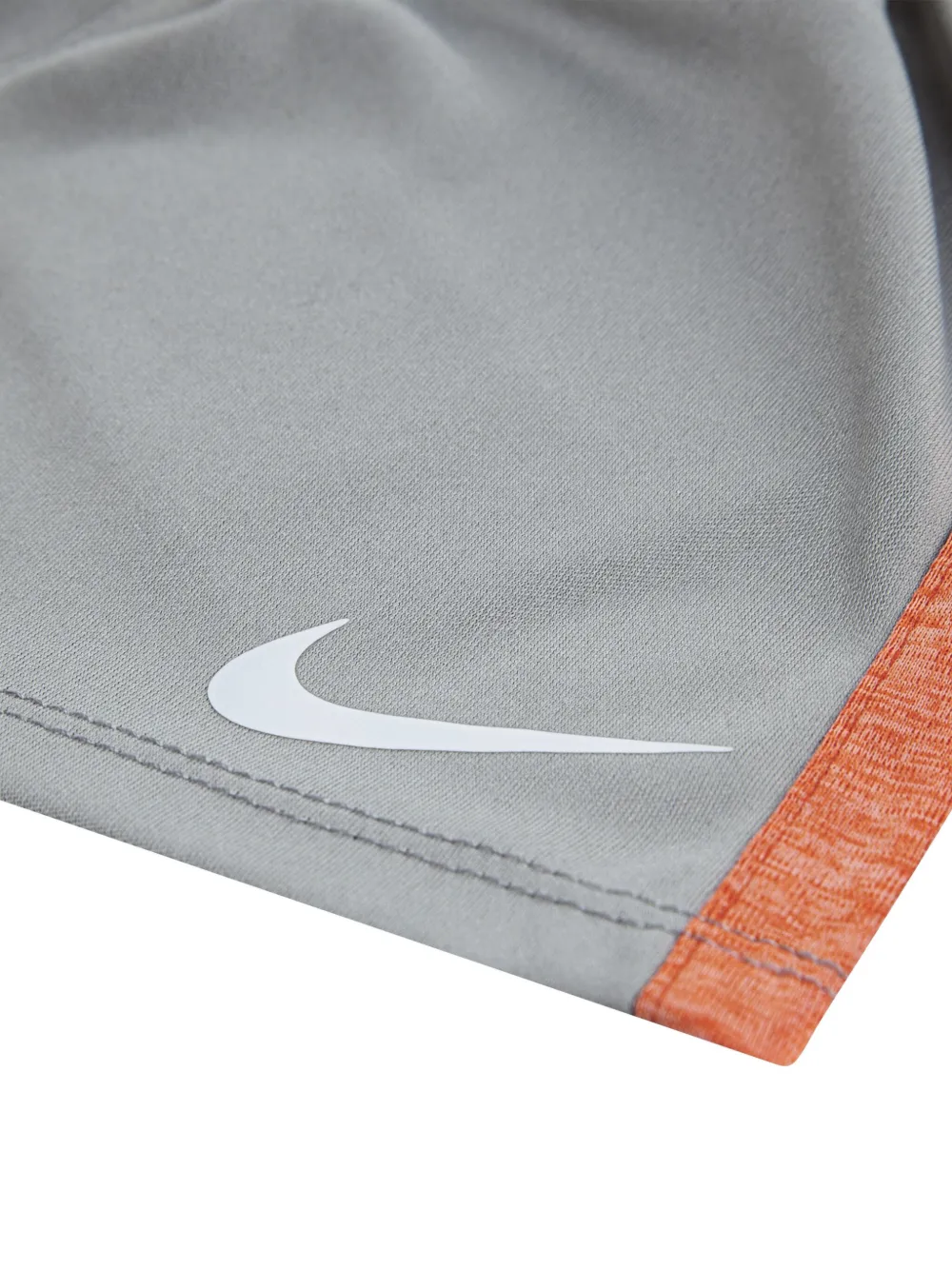 Nike Kids Shorts met logoprint Grijs