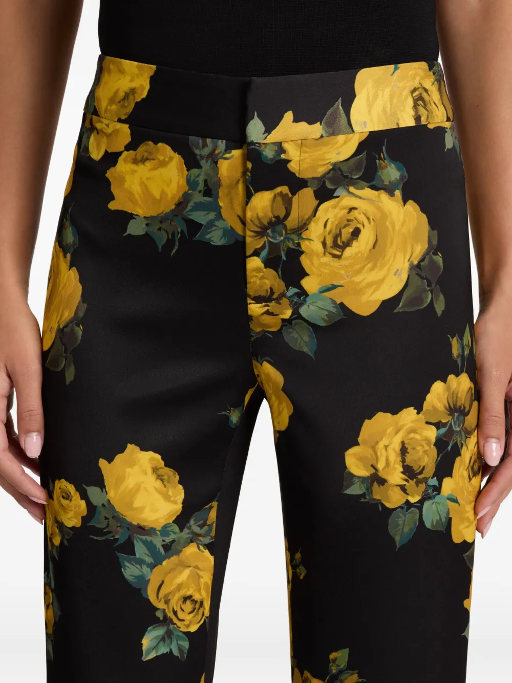 alice + olivia rose-print trousers Zwart