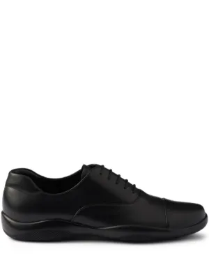 Prada Toblach レザースニーカー | ブラック | FARFETCH JP