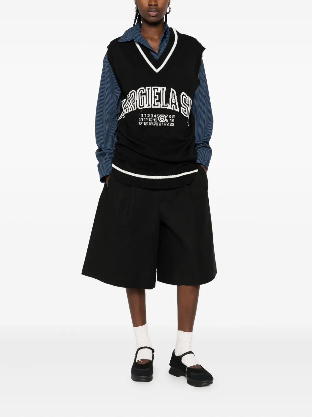 MM6 Maison Margiela Top met geborduurd logo en V-hals Zwart