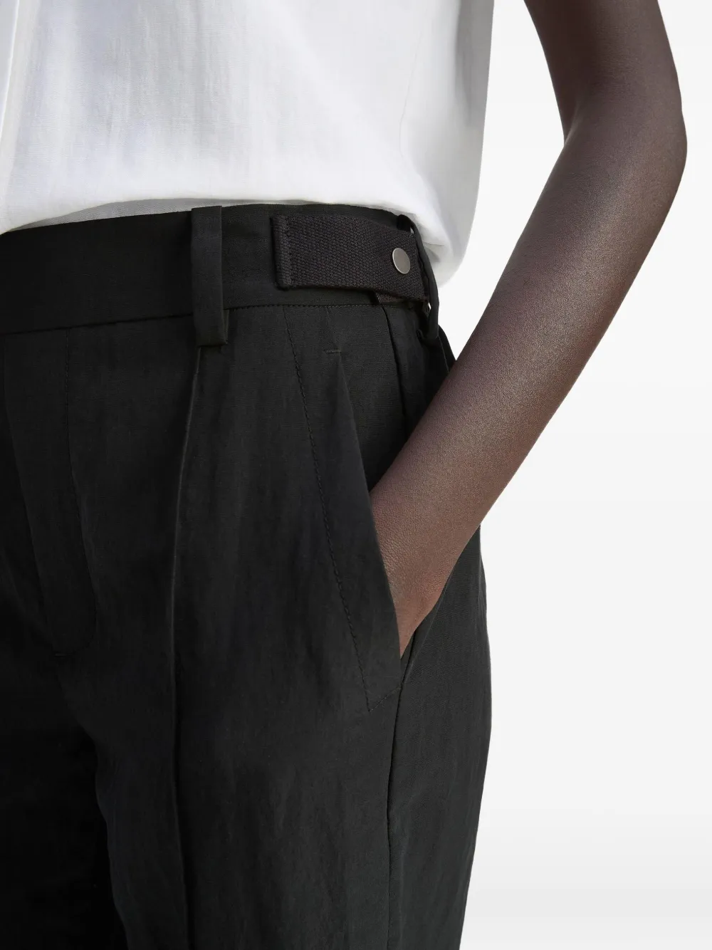 Vince Utility Tab Detail Crop Pants In Black