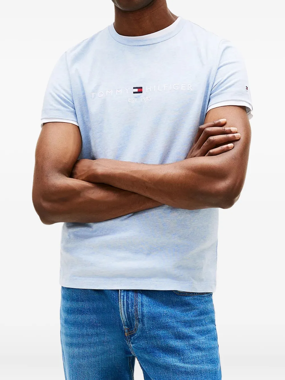 Tommy Hilfiger embroidered logo T-shirt Blauw